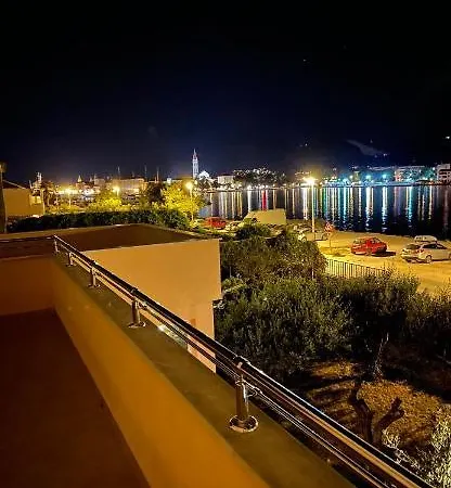 Apartment Kapetanovi Dvori Trogir