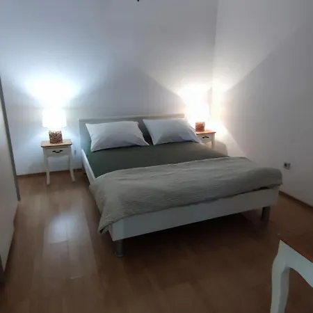 Kapetanovi Dvori Apartment Trogir