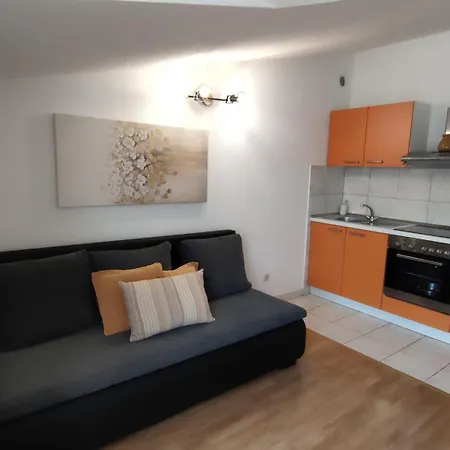 Kapetanovi Dvori Apartment *