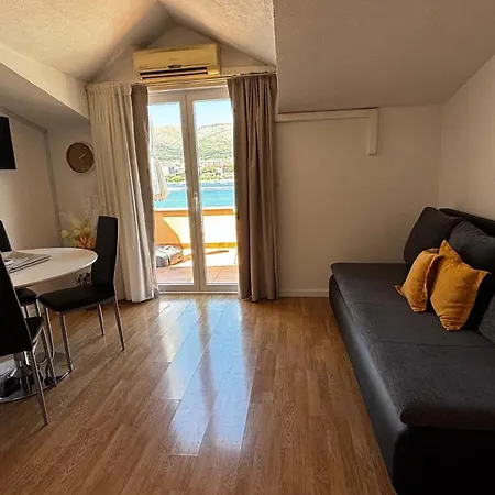 Kapetanovi Dvori Trogir