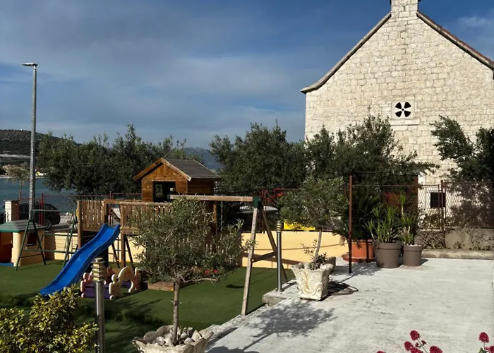 Kapetanovi Dvori דירה *