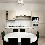 Kapetanovi Dvori Apartment *