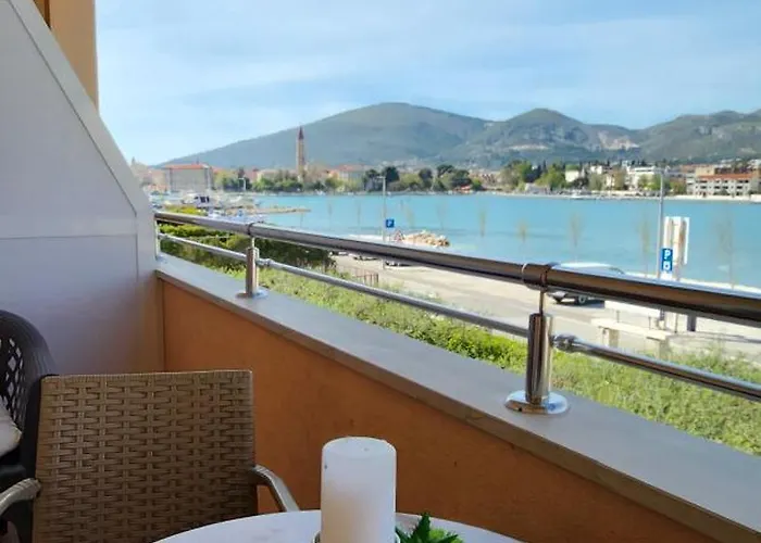 Kapetanovi Dvori Διαμέρισμα *