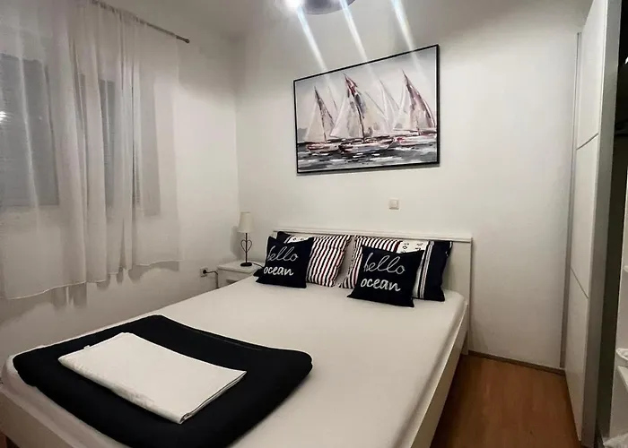 Διαμέρισμα Kapetanovi Dvori