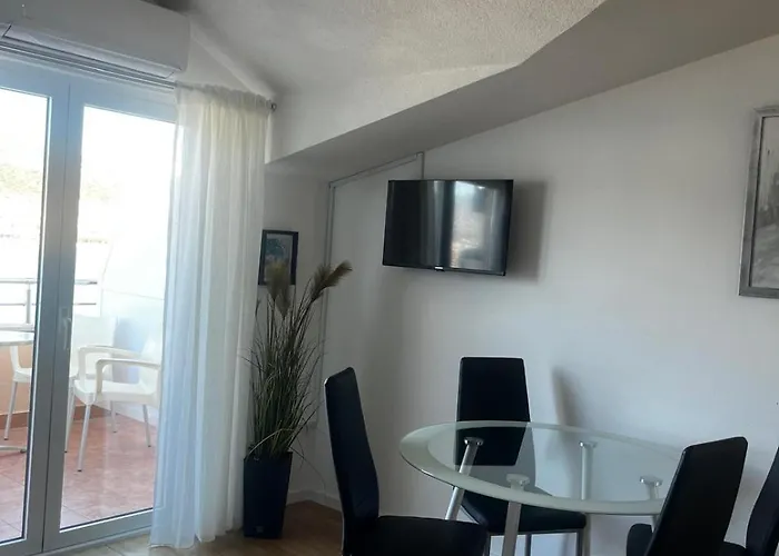 Διαμέρισμα Kapetanovi Dvori *