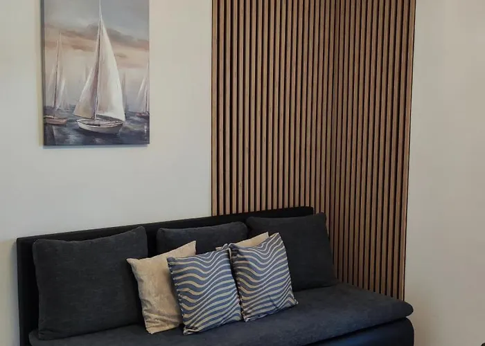 Kapetanovi Dvori Διαμέρισμα Τρογκίρ