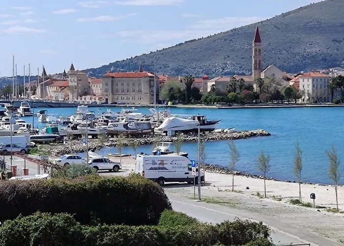 Kapetanovi Dvori