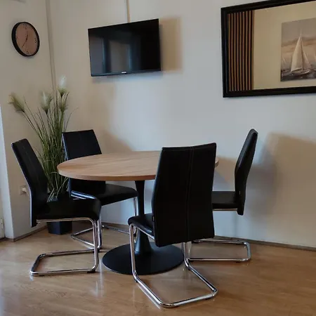 アパート Kapetanovi Dvori *